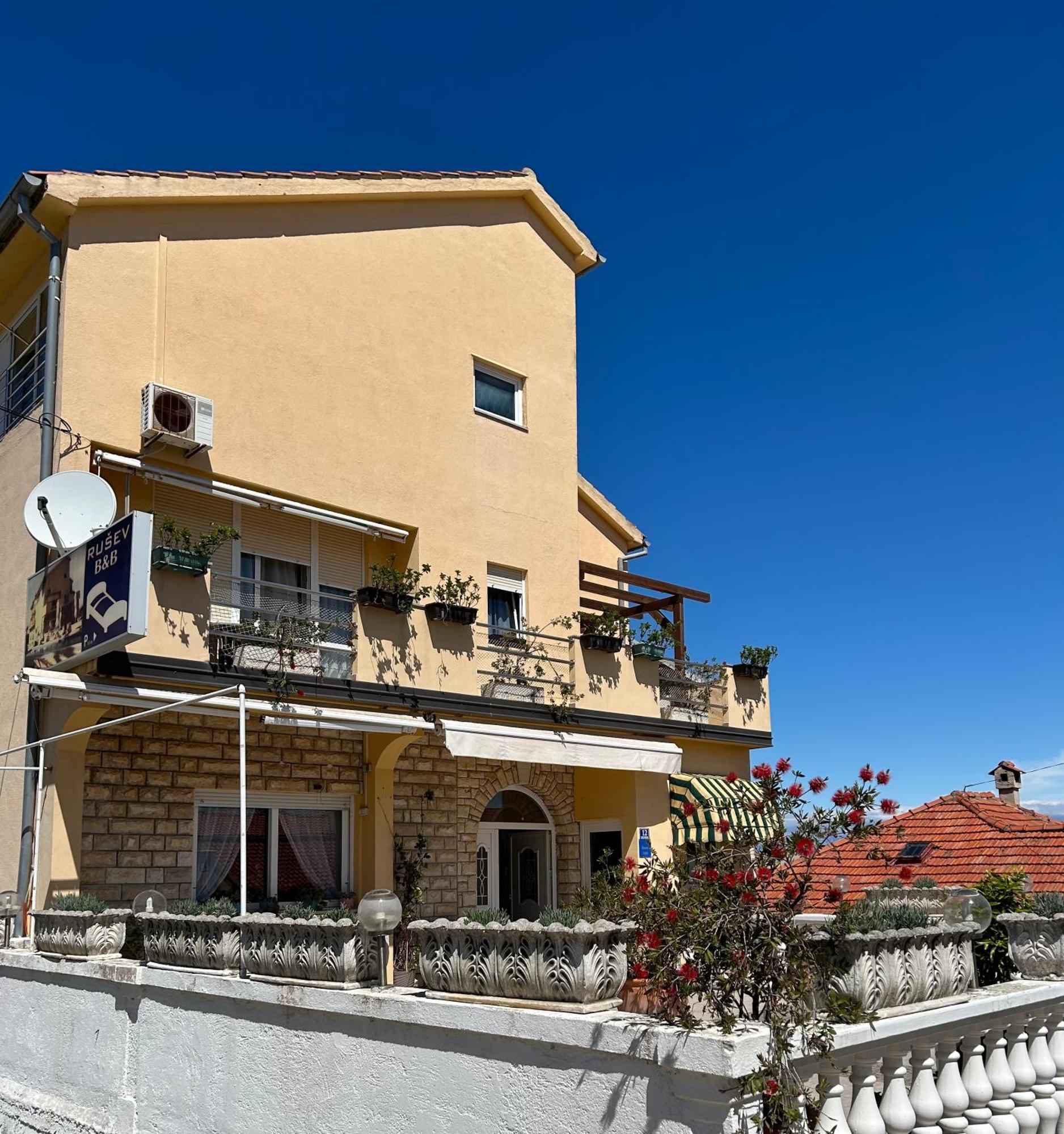 Pension Rusev Preko Exterior foto